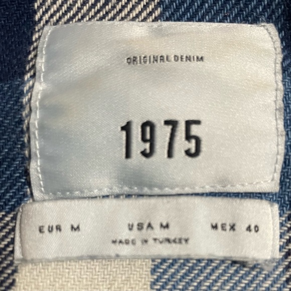 1975 / Men’s Distressed and Ripped Plaid Flannel Shirt (size M) - Picture 4 of 6